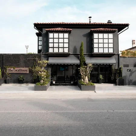 The Local House Hotell