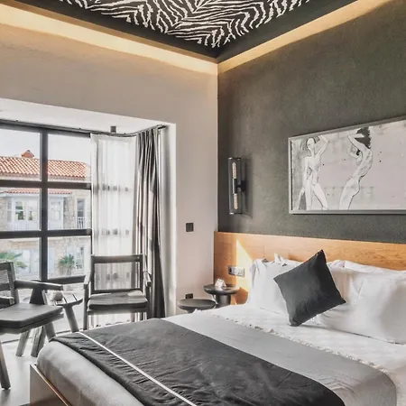 Hotell The Local House *